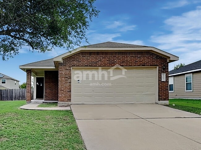 Photo - 307 Quail Hollow Dr House