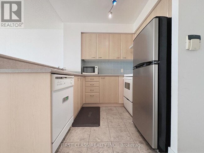 Photo - 36 Lee Centre Dr Unit 3006