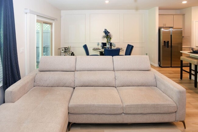 Photo - 5682 Plain Field Ln