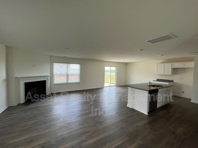 Photo - 228 Belle court