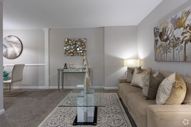 2BR, 1BA - 680SF - Living Room