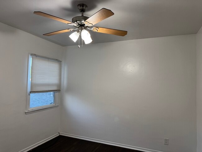 Photo - 6128 De Longpre Ave Unit Apartment 6