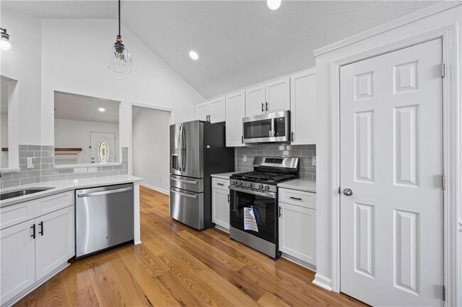 Photo - 367 Ayelsbury Ct