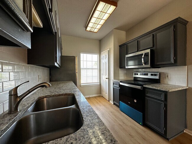 Photo - 1621 Bagby Ave Unit B