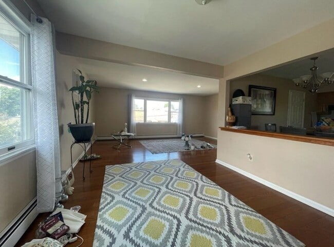 14 Lincoln Pl Unit Fl 2