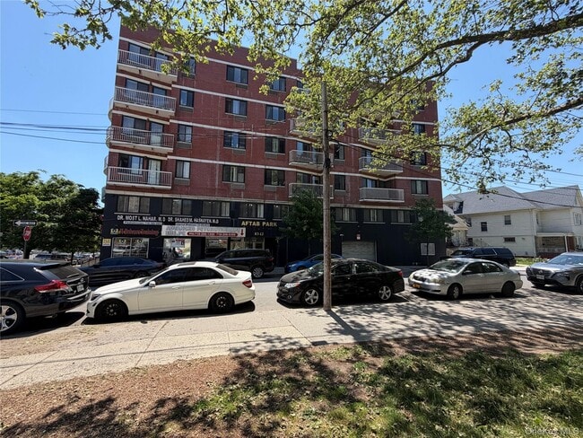 Building Photo - 87-12 175th St Unit 6B