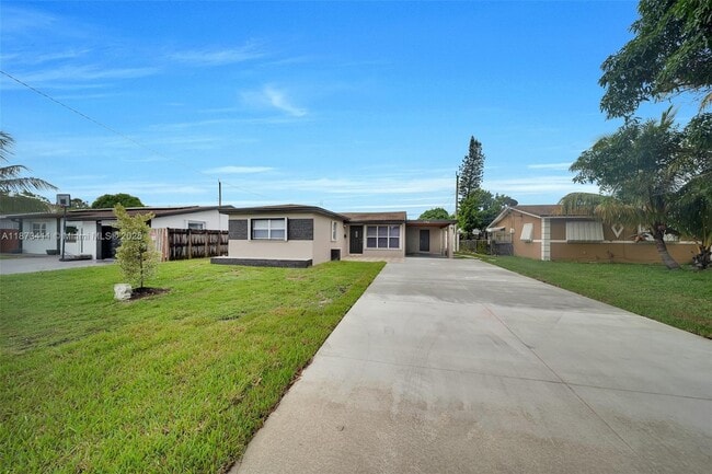 Photo - 7762 Plantation Blvd