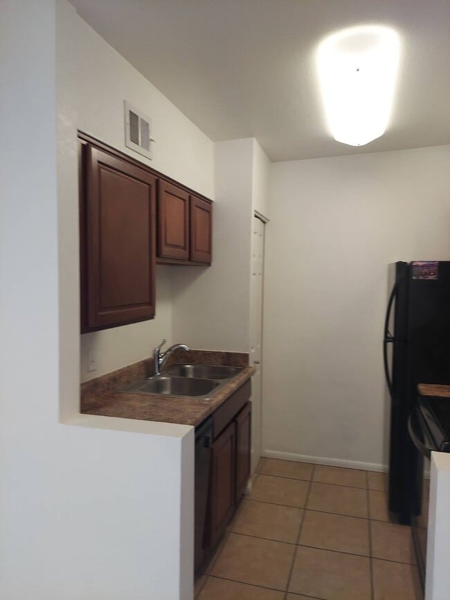 Photo - 1745 E Glenn St