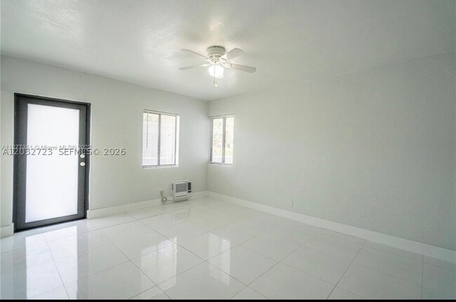 Photo - 7935 Crespi Blvd Unit 2