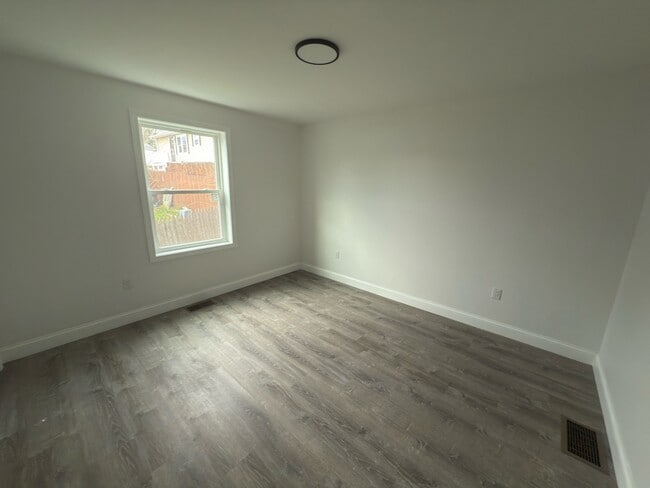 Photo - 191 Russo St Unit 1