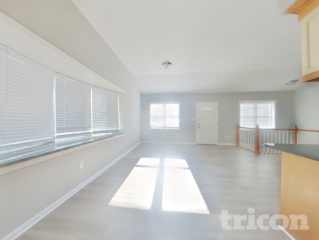 Photo - 1614 Thomas Rd