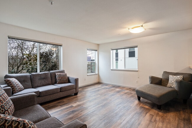 Photo - 10511 Midvale Ave N Unit #301