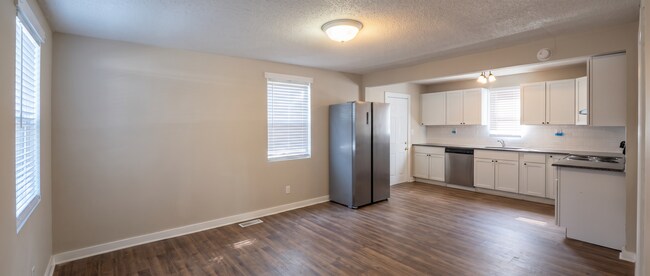 Photo - 4989 Chateau Ave Unit A