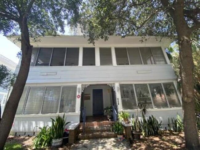 Building Photo - 940 6th St N Rental