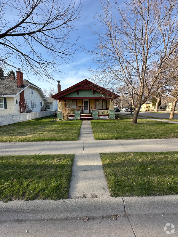 Building Photo - 738 2nd St Rental