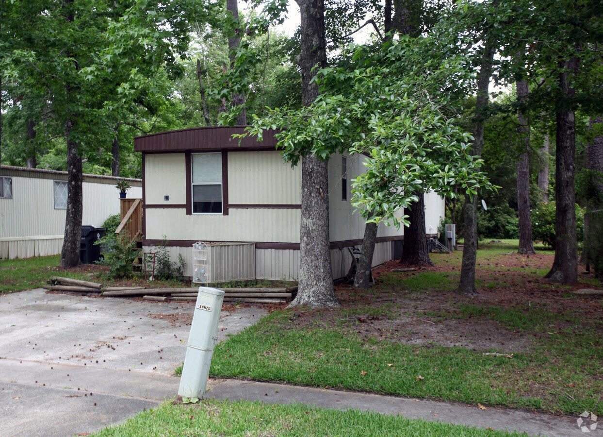Photo - Lee Acres Mobile Home Park