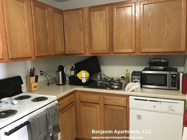 Photo - 316 Tappan St Unit 5