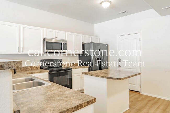 Building Photo - 2138 Phillips Alley