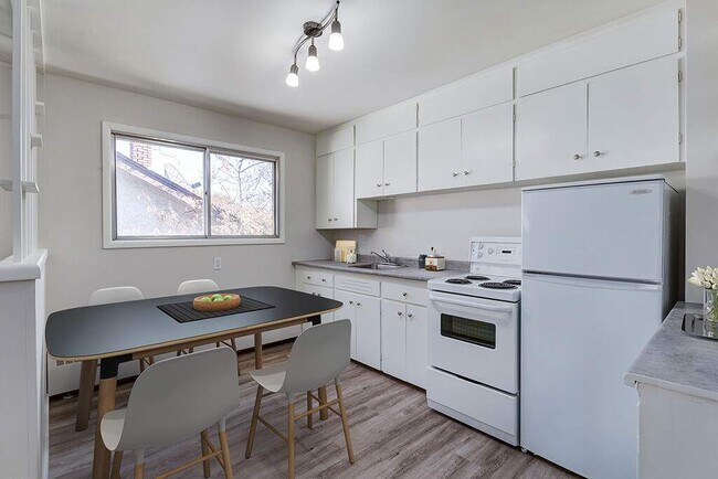 Photo - Greystone Manor