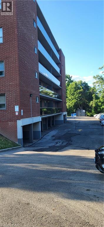 Photo - 2373 King St E Unit 26