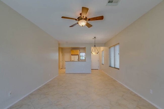 Photo - 5985 Falconer Ave