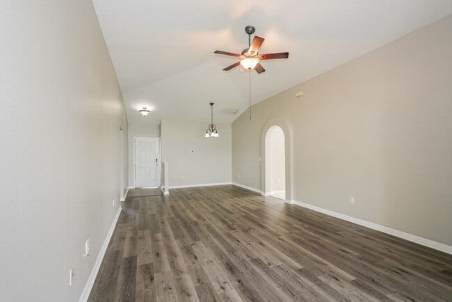 Photo - 30932 Midtown Ct