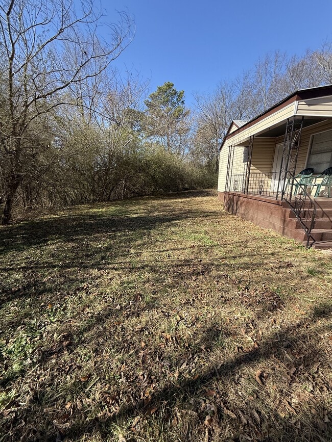 Photo - 1633 Yvonne Dr