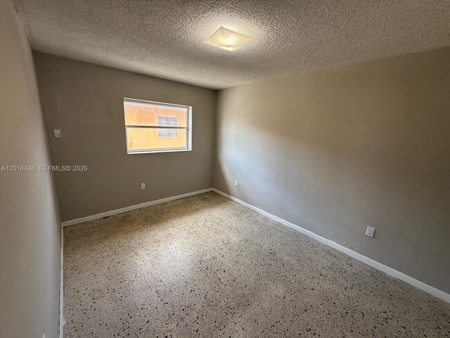 Photo - 3045 NW 21st Ct Unit 6