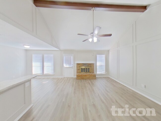 Photo - 909 Meadowdale Dr