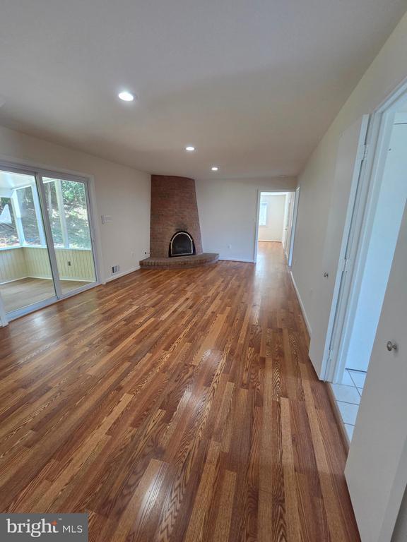 9929 Barnsbury Ct
