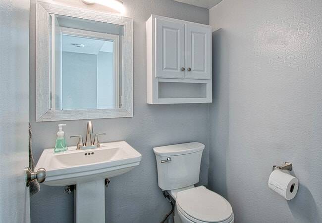 Photo - 369 Meadow Ct