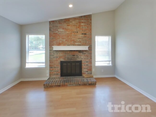 Photo - 8311 Rock Brook St