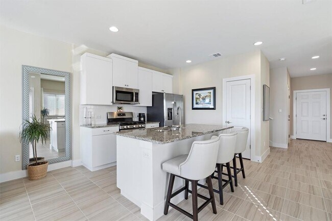 Photo - 613 White Steppe Way