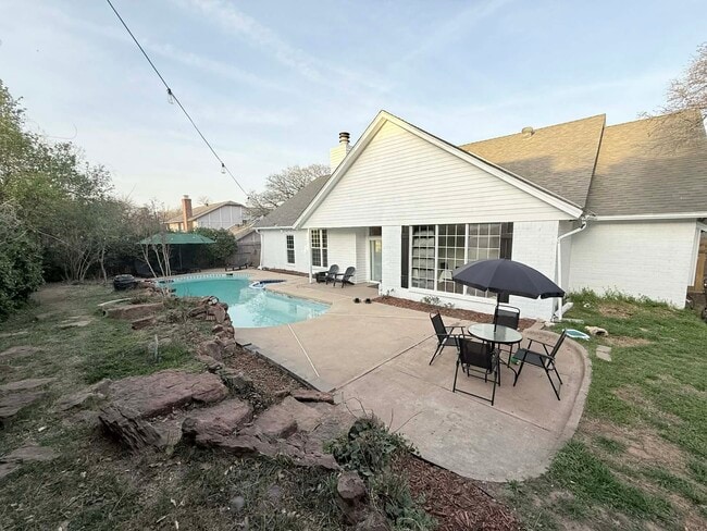 Photo - 3705 Windover Dr