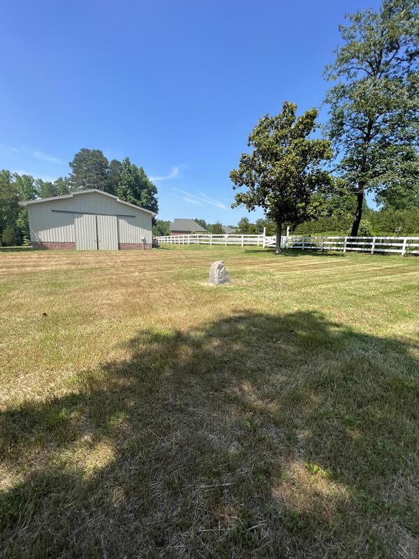 Photo - 162 Birtwick Rd