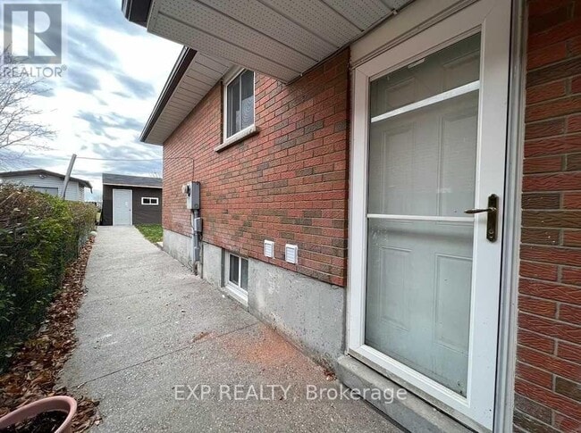 Photo - 866 Flagship Dr