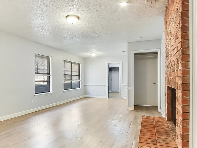 Photo - 2324 Kingsford Ct