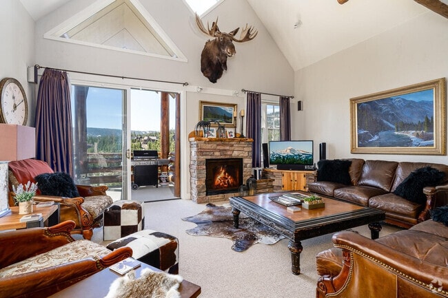 Building Photo - 4 Lower Saddle Ridge Rd Rental
