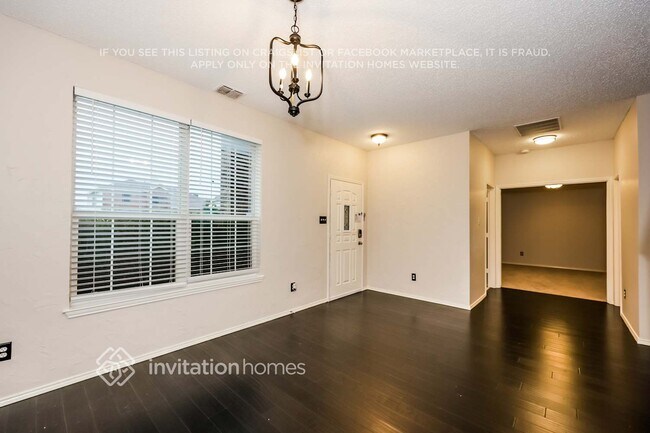 Photo - 4804 Sleepy Ridge Cir