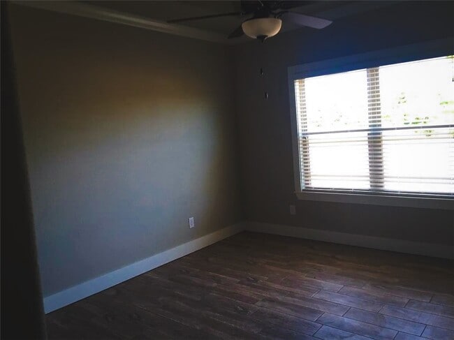 Photo - 3100 SW Riverstone Ave