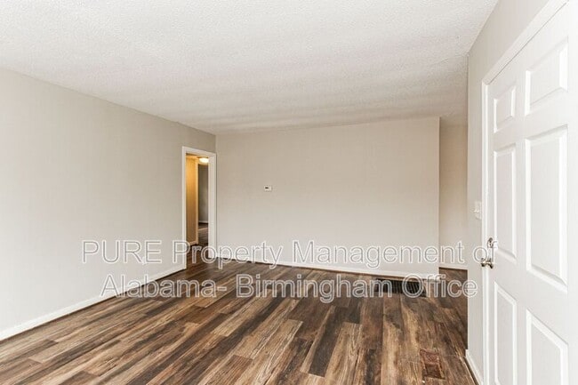 Photo - 6121 Court M