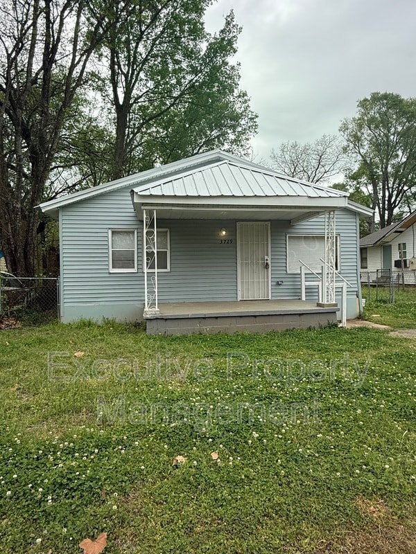 Building Photo - 3729 Pine Ave SW