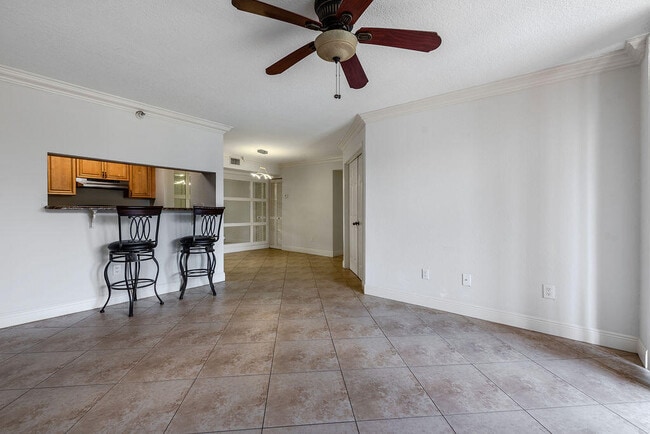 Photo - 160 Yacht Club Way Unit 109