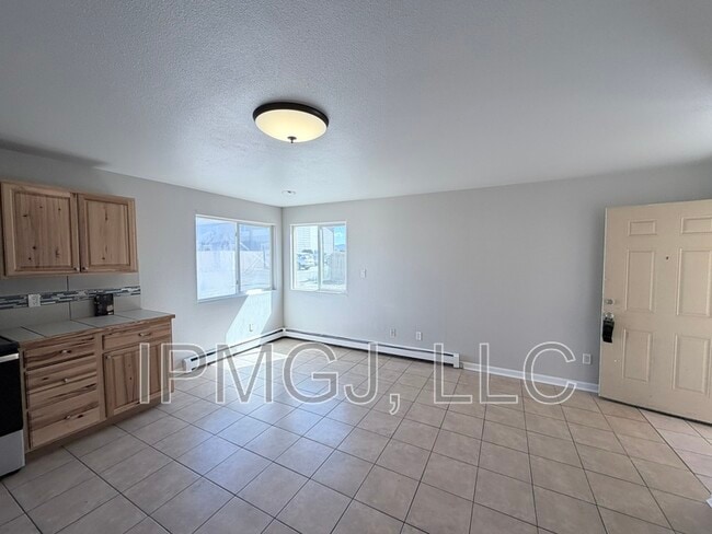 3246.5 Downey Ct