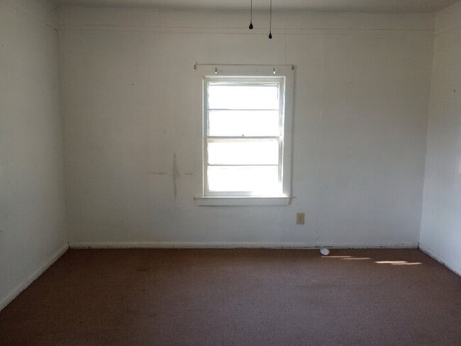 Photo - 406 Churchwell Ave