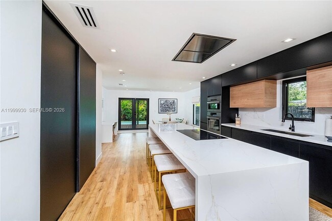 Photo - 412 NW 41st St
