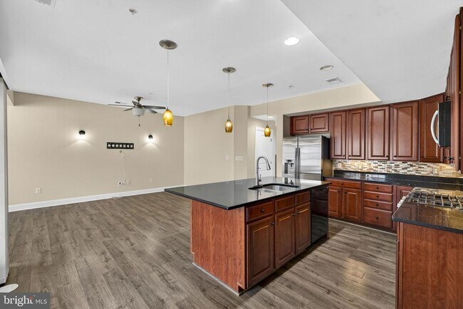 Photo - 2222 Margraf Cir