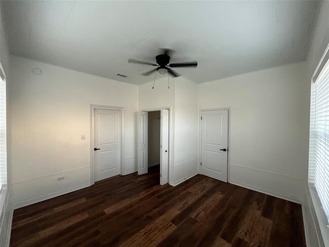 Photo - 501 N Doak St