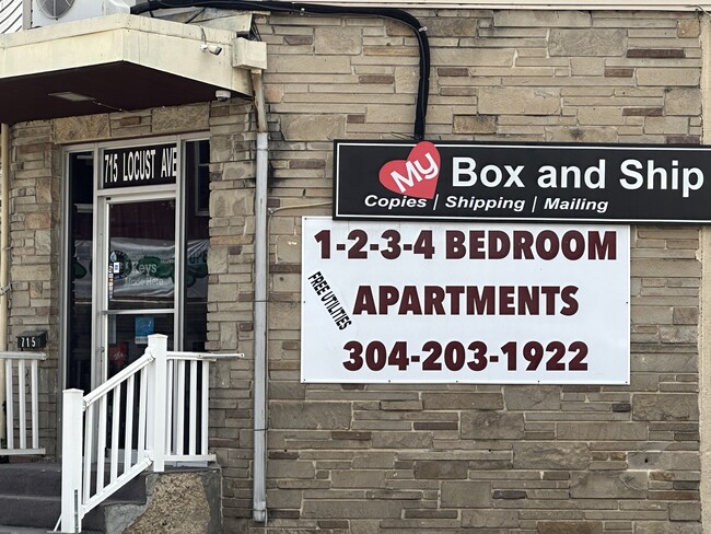 Building Photo - 715 Locust Ave Unit 2 Rental