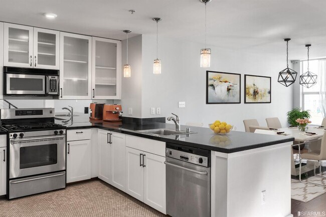 Photo - 1720 Clay St Condo